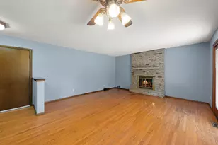 1606 Carlisle Ln, Dekalb, IL 60115 - Photo 12