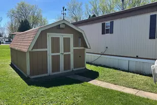 309 Lindenwood Dr, Belvidere, IL 61008 - Photo 16