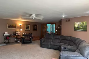 208 N College St, Mount Carroll, IL 61053 - Photo 4