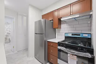 1475 Rebecca Dr, Hoffman Estates, IL 60169 - Photo 18