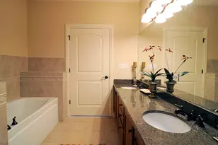 229 S Main St, Lombard, IL 60148 - Photo 12