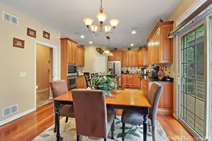 1606 Tecumseh Dr, McHenry, IL 60050 - Photo 16