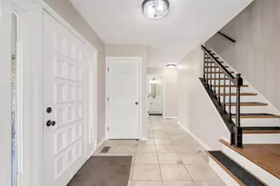 340 White Hall Terrace, Bloomingdale, IL 60108 - Photo 16