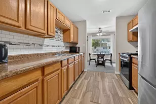 2302 Windsor Ln, Country Club Hills, IL 60478 - Photo 6
