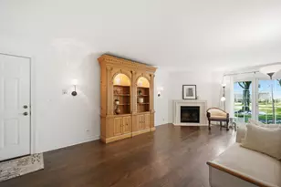 1514 Camden Ct, Wheeling, IL 60090 - Photo 6