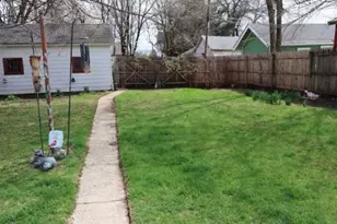 2011 Latham St, Rockford, IL 61103 - Photo 6