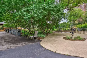 5555 N Sheridan Rd, Chicago, IL 60640 - Photo 30