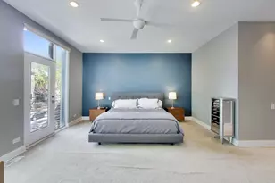 2241 W Melrose St, Chicago, IL 60618 - Photo 18