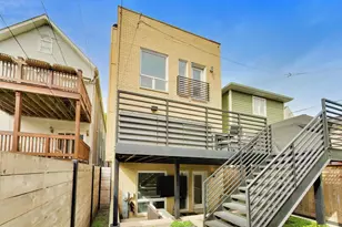 2241 W Melrose St, Chicago, IL 60618 - Photo 46
