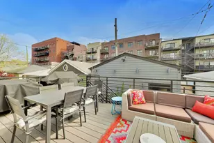 2241 W Melrose St, Chicago, IL 60618 - Photo 42