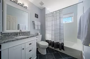 1713 Astor Ave, Oakbrook Terrace, IL 60181 - Photo 20