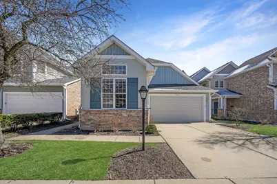 1713 Astor Avenue, Oakbrook Terrace, IL 60181 - Photo 1