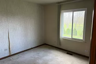 18106 Charlemagne Ave, Hazel Crest, IL 60429 - Photo 14