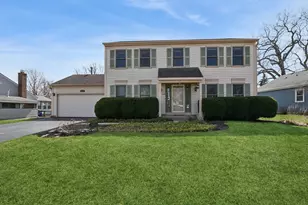 5573 Barnwood Dr, Gurnee, IL 60031 - Photo 2