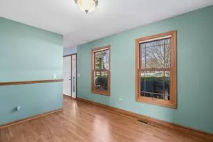 5573 Barnwood Dr, Gurnee, IL 60031 - Photo 12