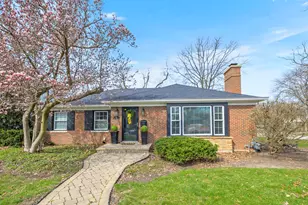700 S Catherine Ave, La Grange, IL 60525 - Photo 2