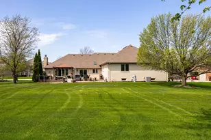 13201 Meadow Hill Ln, Lemont, IL 60439 - Photo 4