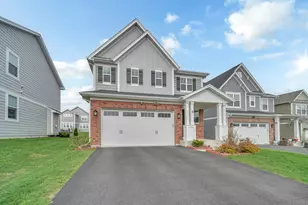 5 Nelson Ln, Hawthorn Woods, IL 60047 - Photo 2