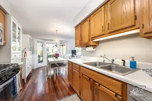 8026 Barrymore Dr, Darien, IL 60561 - Photo 8