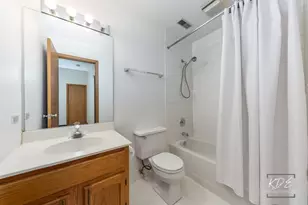8026 Barrymore Dr, Darien, IL 60561 - Photo 20