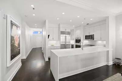 333 N Canal Street #3604, Chicago, IL 60606 - Photo 4