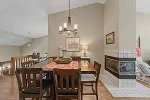 139 Brittany Dr, Streamwood, IL 60107 - Photo 10