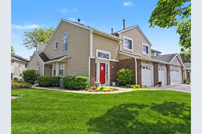 139 Brittany Drive #B, Streamwood, IL 60107 - Photo 1