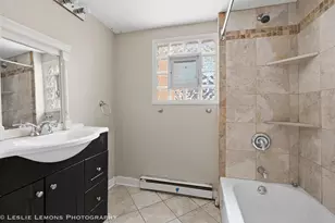 6346 W Raven St, Chicago, IL 60646 - Photo 18