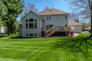 2302 Cairnwell Dr, Belvidere, IL 61008 - Photo 6