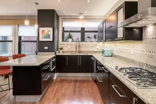 433 W Briar Pl, Chicago, IL 60657 - Photo 14
