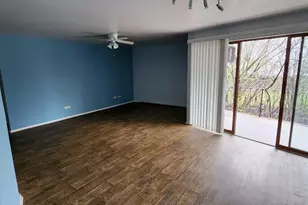 2305 Holiday Ter, Lansing, IL 60438 - Photo 2