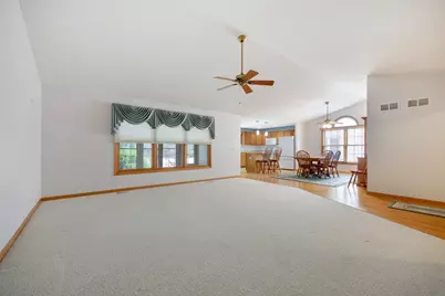 639 Hampshire Drive, Hampshire, IL 60140 - Photo 8