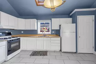 26235 N Walnut Ave, Mundelein, IL 60060 - Photo 4