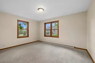 821 Diane Ct, Marengo, IL 60152 - Photo 6