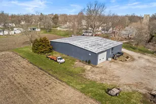 400 E 3rd St, Brocton, IL 61917 - Photo 44
