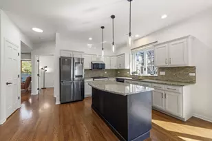 120 Rieser Cir, Naperville, IL 60565 - Photo 6