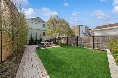 2429 N Drake Avenue, Chicago, IL 60647 - Photo 30