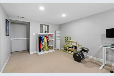 2429 N Drake Avenue, Chicago, IL 60647 - Photo 26