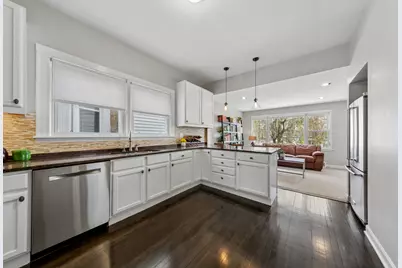 2429 N Drake Avenue, Chicago, IL 60647 - Photo 10