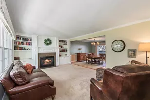 901 Crestfield Ave, Libertyville, IL 60048 - Photo 12