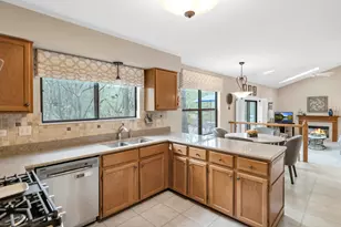 713 Hackberry Ct, Bartlett, IL 60103 - Photo 14