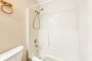 387 Lakewood Dr, Antioch, IL 60002 - Photo 16