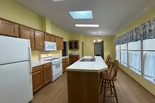 2250 Sunrise Dr, Belvidere, IL 61008 - Photo 12