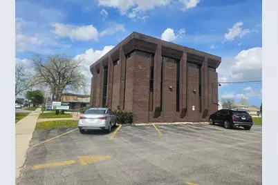 8233 S Harlem Avenue, Bridgeview, IL 60455 - Photo 2