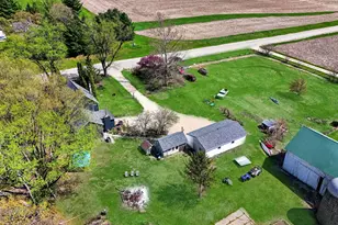 13730 Center Rd, Durand, IL 61024 - Photo 32