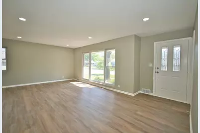580 S Chase Avenue, Lombard, IL 60148 - Photo 10