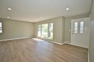 580 S Chase Ave, Lombard, IL 60148 - Photo 10