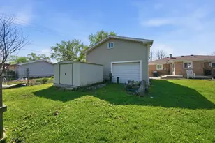 10817 S Mason Ave, Chicago Ridge, IL 60415 - Photo 22