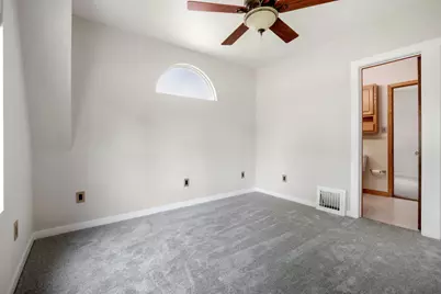 408 S Elmwood Drive, Aurora, IL 60506 - Photo 12