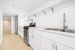 6037 N Menard Ave, Chicago, IL 60646 - Photo 28